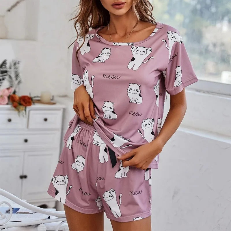 Conjunto de Pijamas Femininos com Estampa de Desenho Animado - Conforto e Charme em Cada Noite!